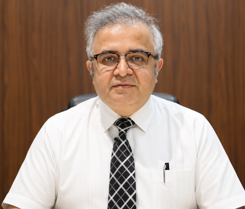 Dr.Darpan_Thakre
